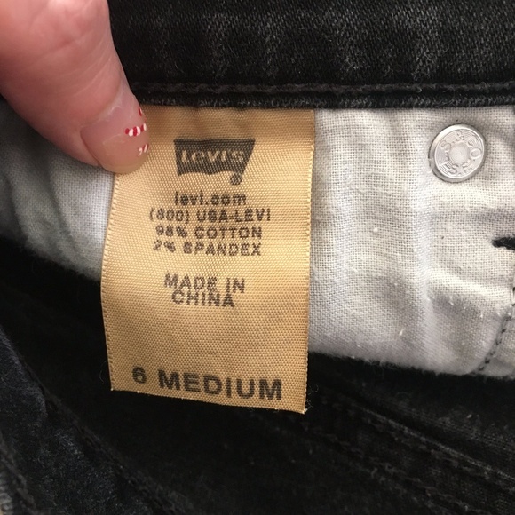 ⭐️ Levi's 512 Perfectly Slimming Bootcut Black Jeans - Picture 7 of 10